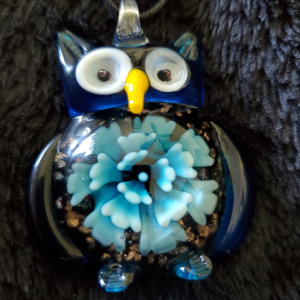 Blown glass🦉 neckace